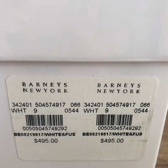 AUTHENTIC GIVENCHY SNEAKER - Picture 6 of 7